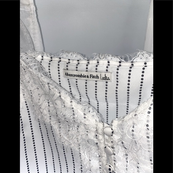 Abercrombie lace trimmed slate pinstripe cami - Picture 2 of 7